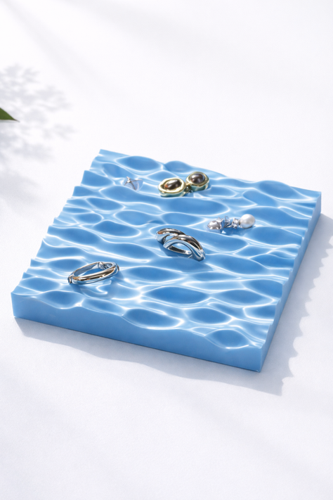 Trays & Storage