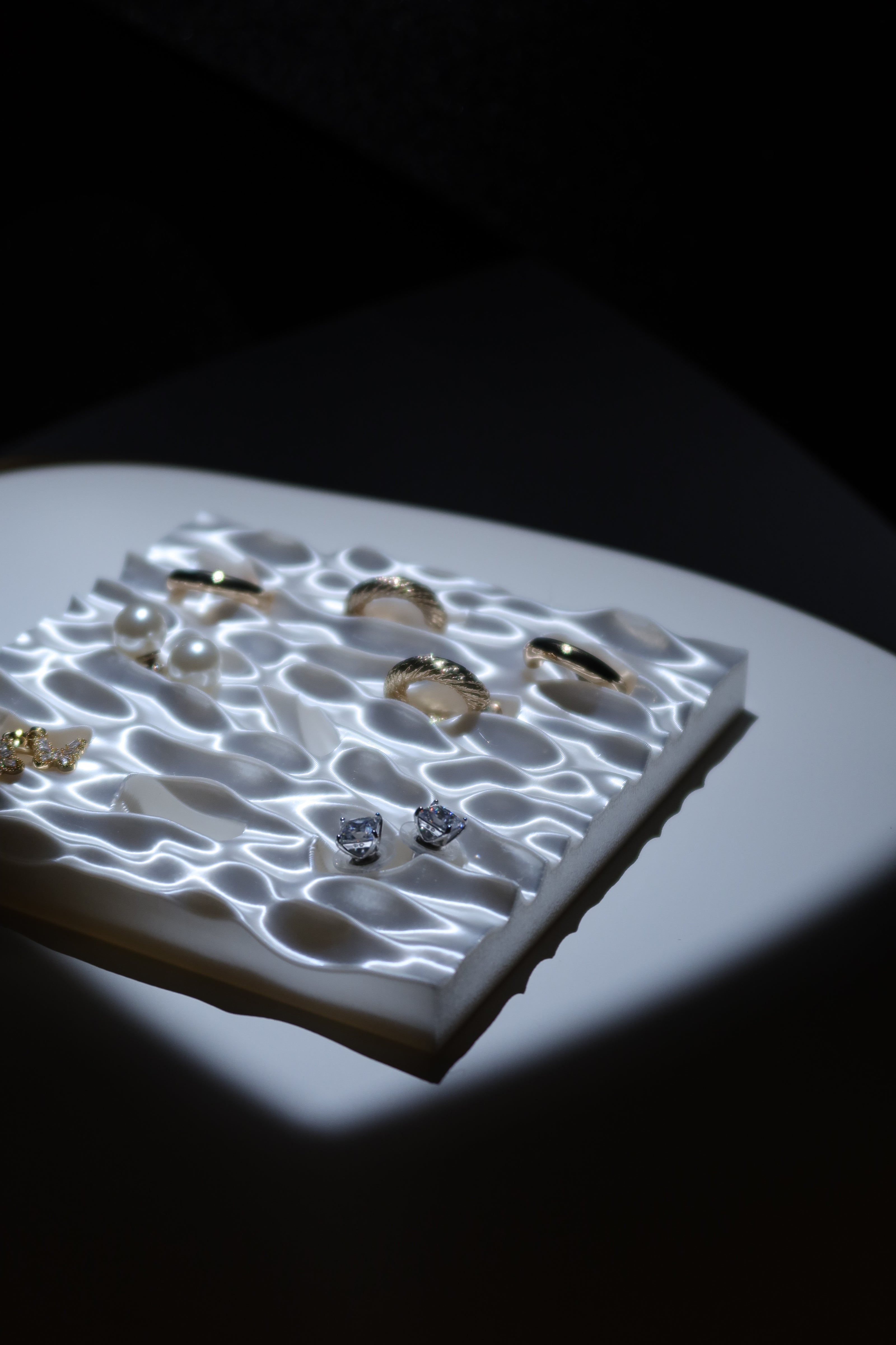 Ripple Jewelry Tray - White